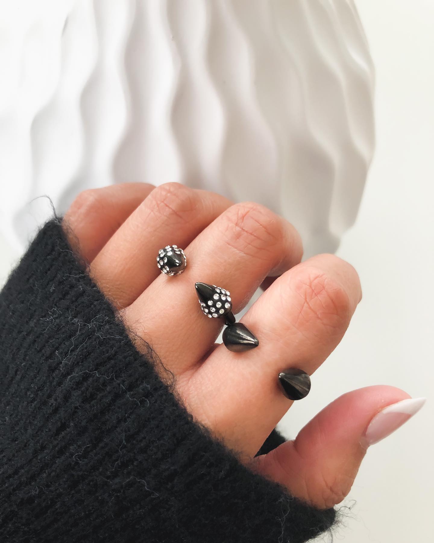 Spike Collection - Black Ring